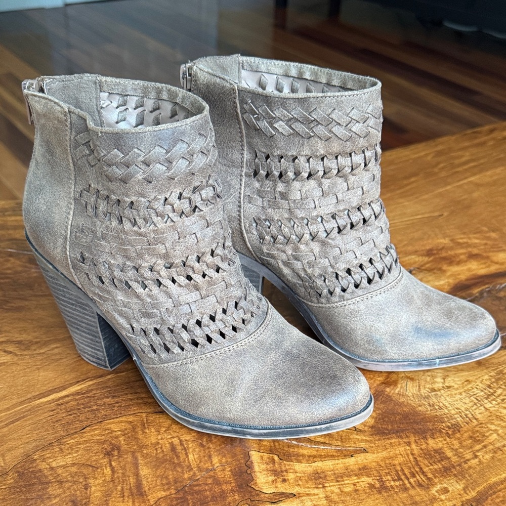 Fergie Taupe Woven Heeled Boots size 7.5